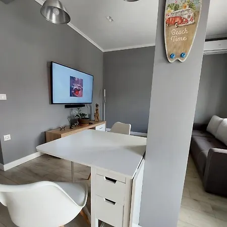 The Grey House Apartment