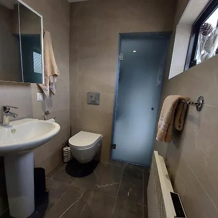 The Grey House Apartment